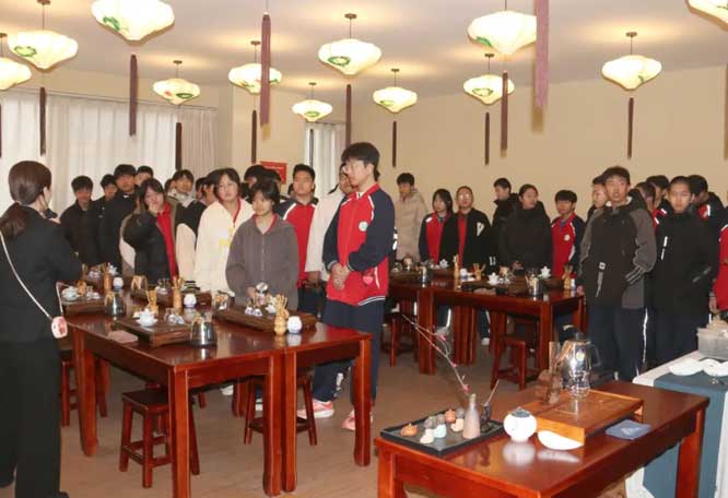 參觀茶藝實訓室